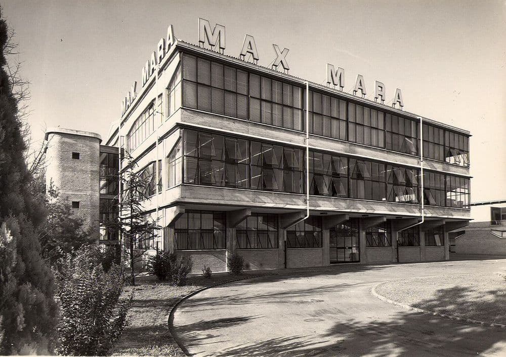 Stanislao Farri, fine anni Cinquanta Fototeca della Biblioteca Panizzi, Reggio Emilia - Courtesy Archivio d'Impresa Max Mara