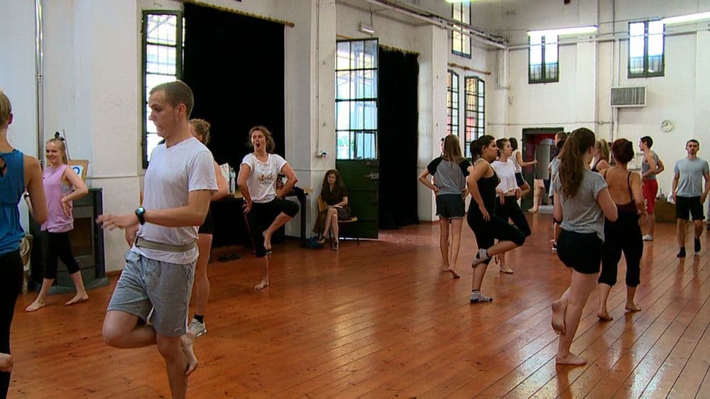 L'artista assiste a un workshop di Antonio Fava sulla commedia dell’arte a Reggio Emilia, 2014 | ph. Corin Sworn