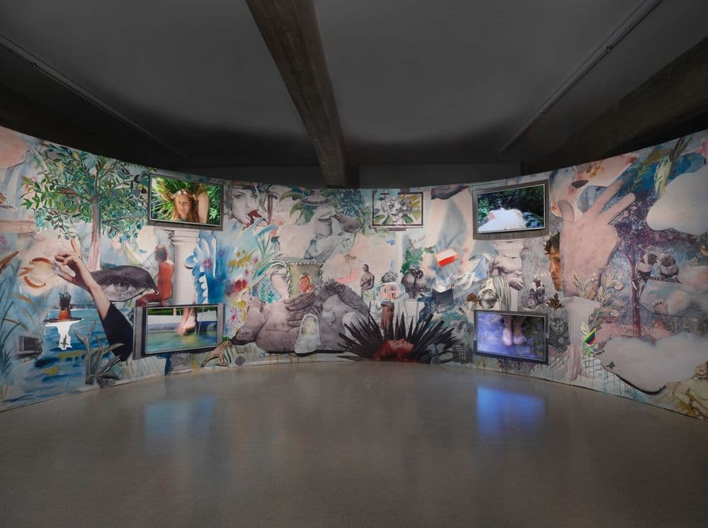 Laure Prouvost, "Farfromwords: car mirrors eat raspberries when swimming through the sun, to swallow sweet smells", veduta di mostra © Laure Prouvost | ph. Dario Lasagni