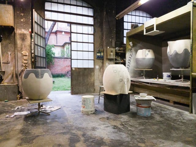 Work in progress of "Mamma Mia!", Museo Carlo Zauli, Faenza, 2016 | ph. Emma Hart