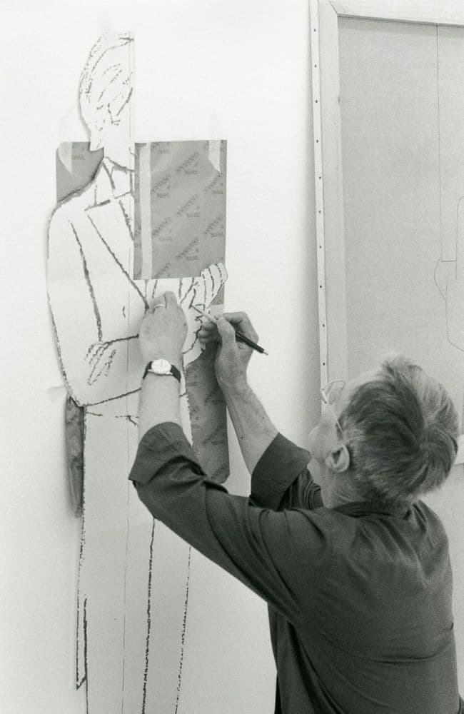 Giulio Paolini installing his work "Scene di Conversazione" at the Collezione Maramotti, Summer 2007 © Giulio Paolini | ph. Cesare Di Liborio
