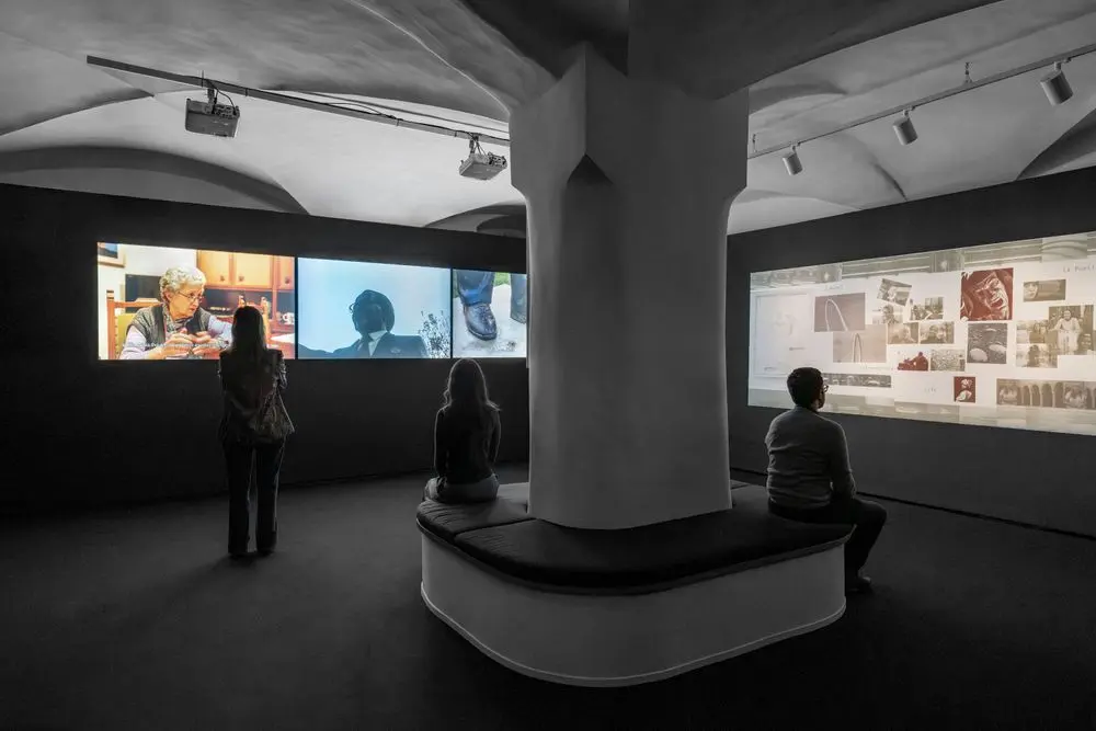 Cammock - "Time for Women! Empowering Visions in 20 Years of the Max Mara Art Prize for Women", Firenze, Palazzo Strozzi, Strozzina, 2025. Exhibition views. Photo Ela Bialkowska, OKNO Studio. Courtesy Fondazione Palazzo Strozzi, Firenze.